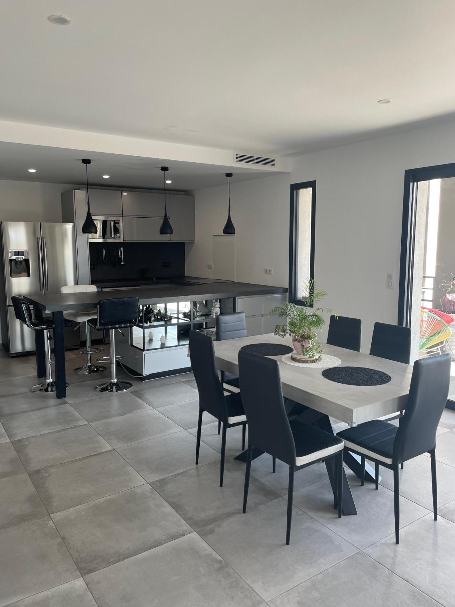Bel Appartement Spacieux A Porto-Vecchio, 10Min A Pieds Du Centre Ville Exterior photo
